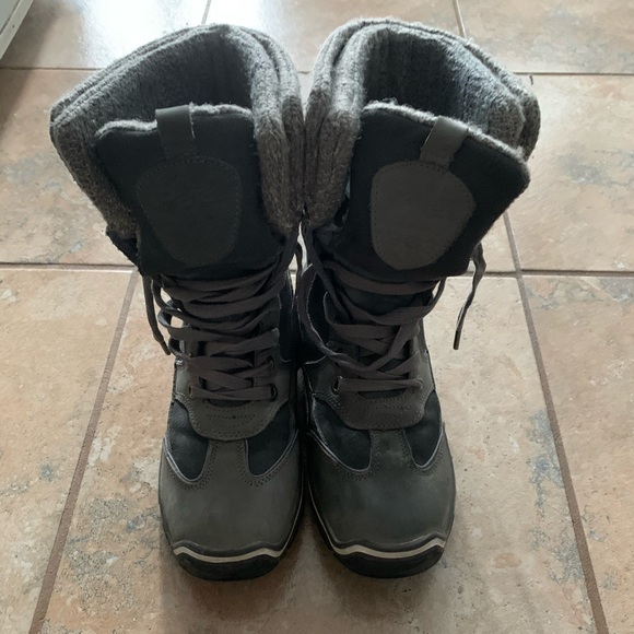 Pajar winter boots, pre-owned - Picture 2 of 6